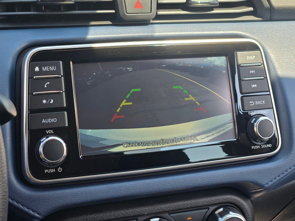 2025 Nissan Versa Sedan SV - Photo 23