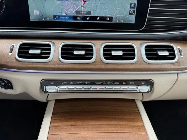 Used 2021  Mercedes-Benz GLS 450 image 22