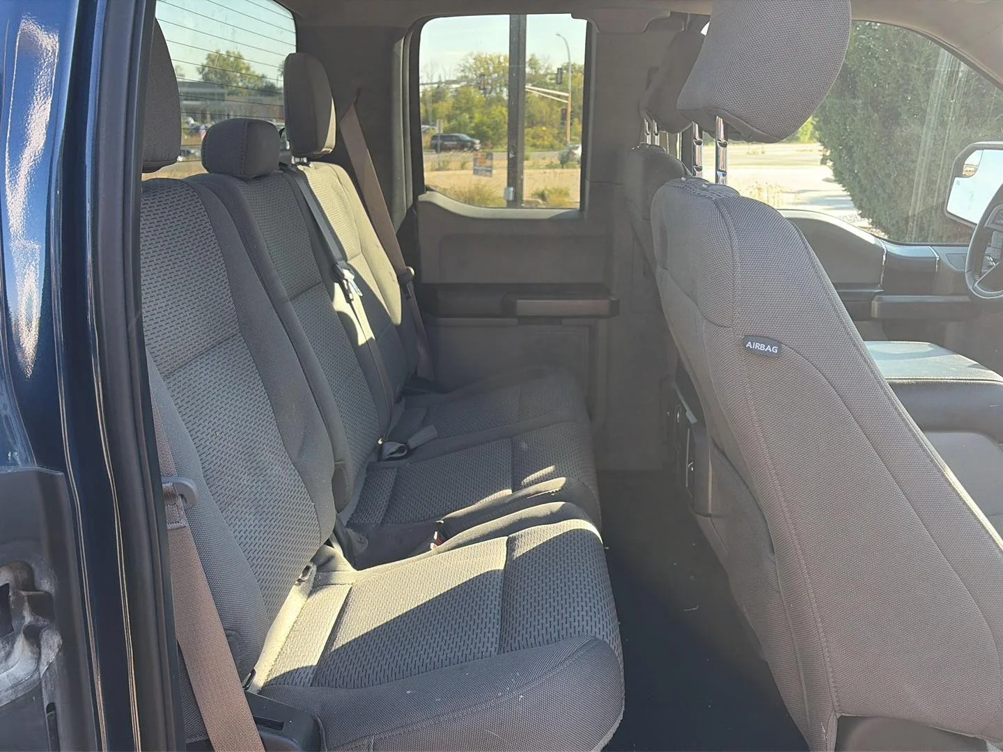 Used 2019 Blue Ford XL image 25