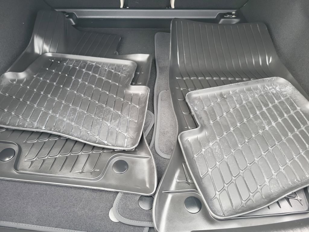 Certified Used 2026 Gray Mercedes-Benz C 300 image 9