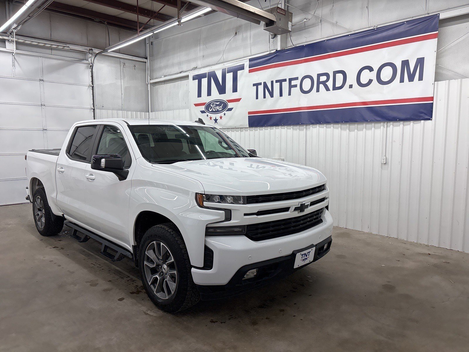 2021 Chevrolet Silverado 1500 RST photo 2