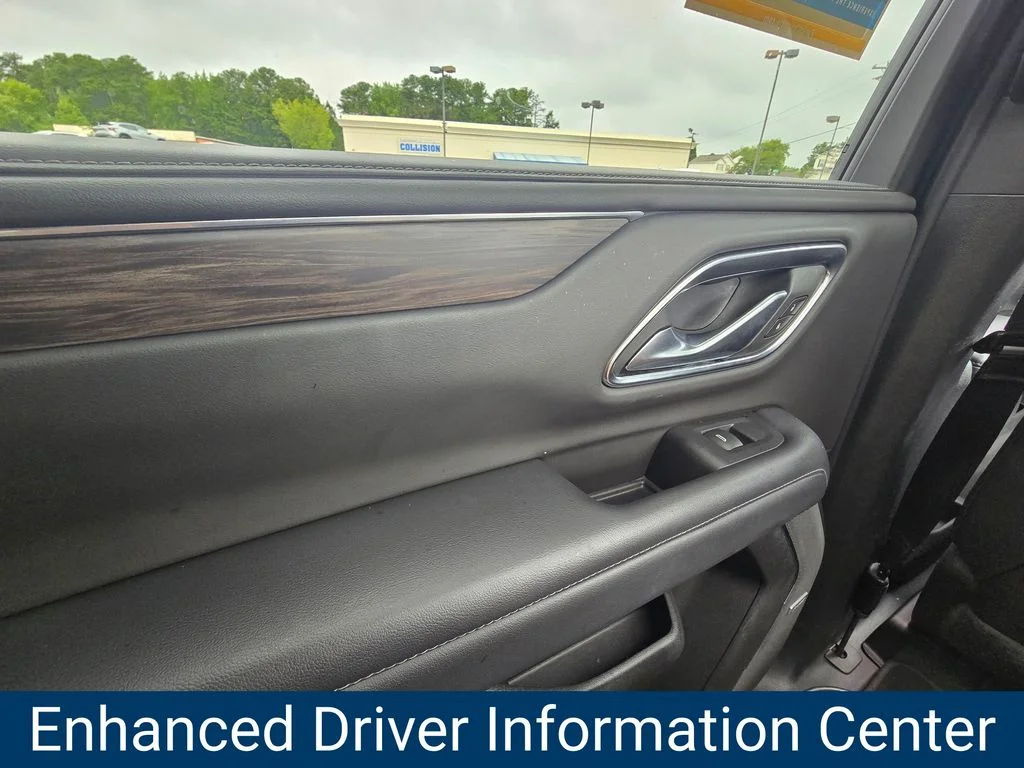 Used 2022 Gray Chevrolet Z71 image 16
