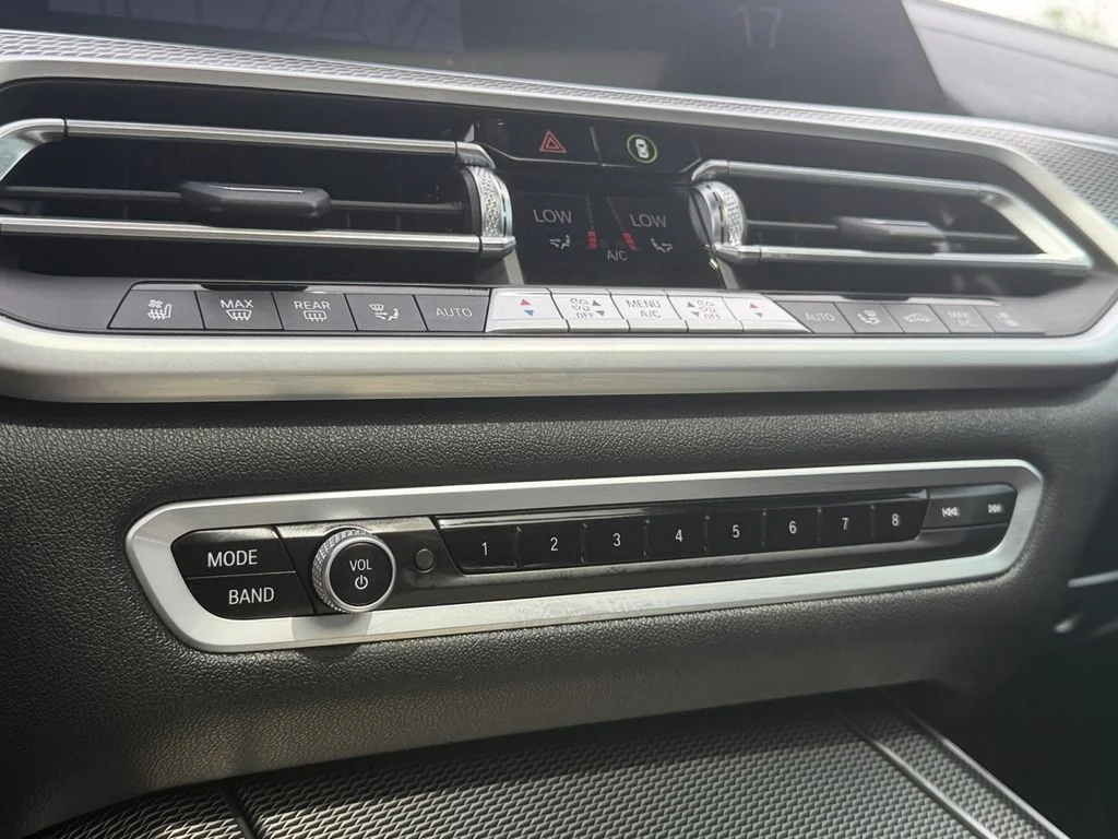 2022 BMW X5 M50i - Photo 29