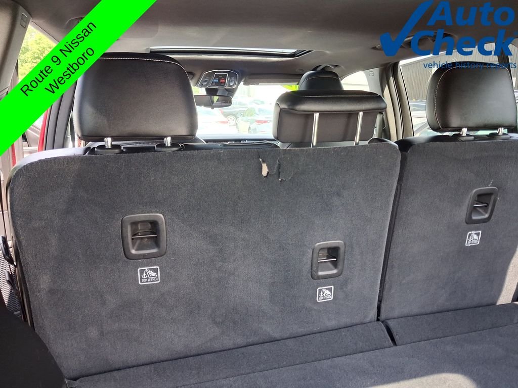 Used 2023 Red Jeep Altitude X image 12