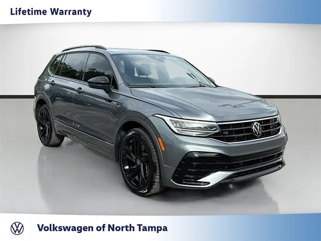 2024 Volkswagen Tiguan SE R-Line Black