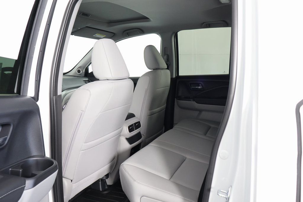 New 2026 Platinum White Pearl Honda RTL image 6