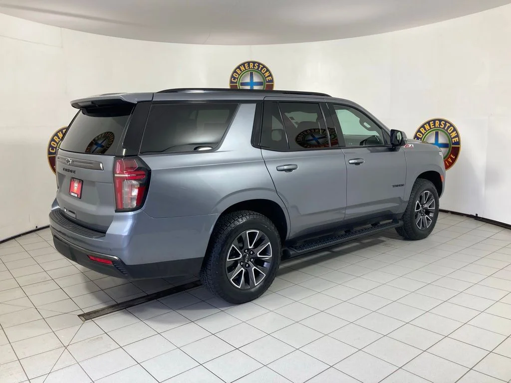 Used 2022 Gray Chevrolet Z71 image 22