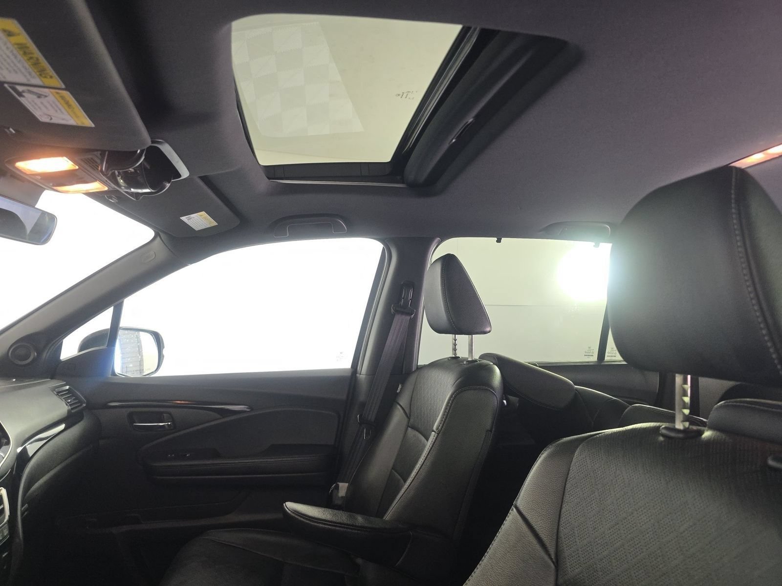 Used 2019 Crystal Black Pearl Honda Touring image 13
