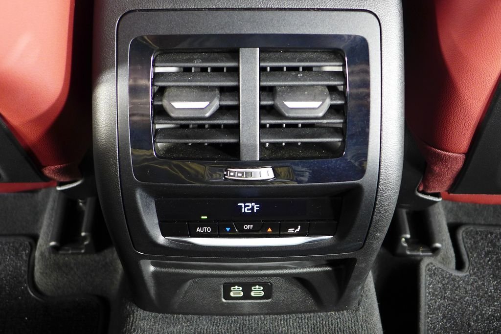Used 2022 Alpine White BMW xDrive30i image 24