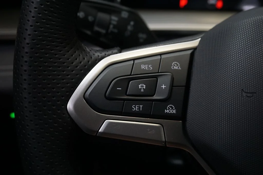 New 2026 Black Volkswagen 2.0T SE R-Line Black image 21
