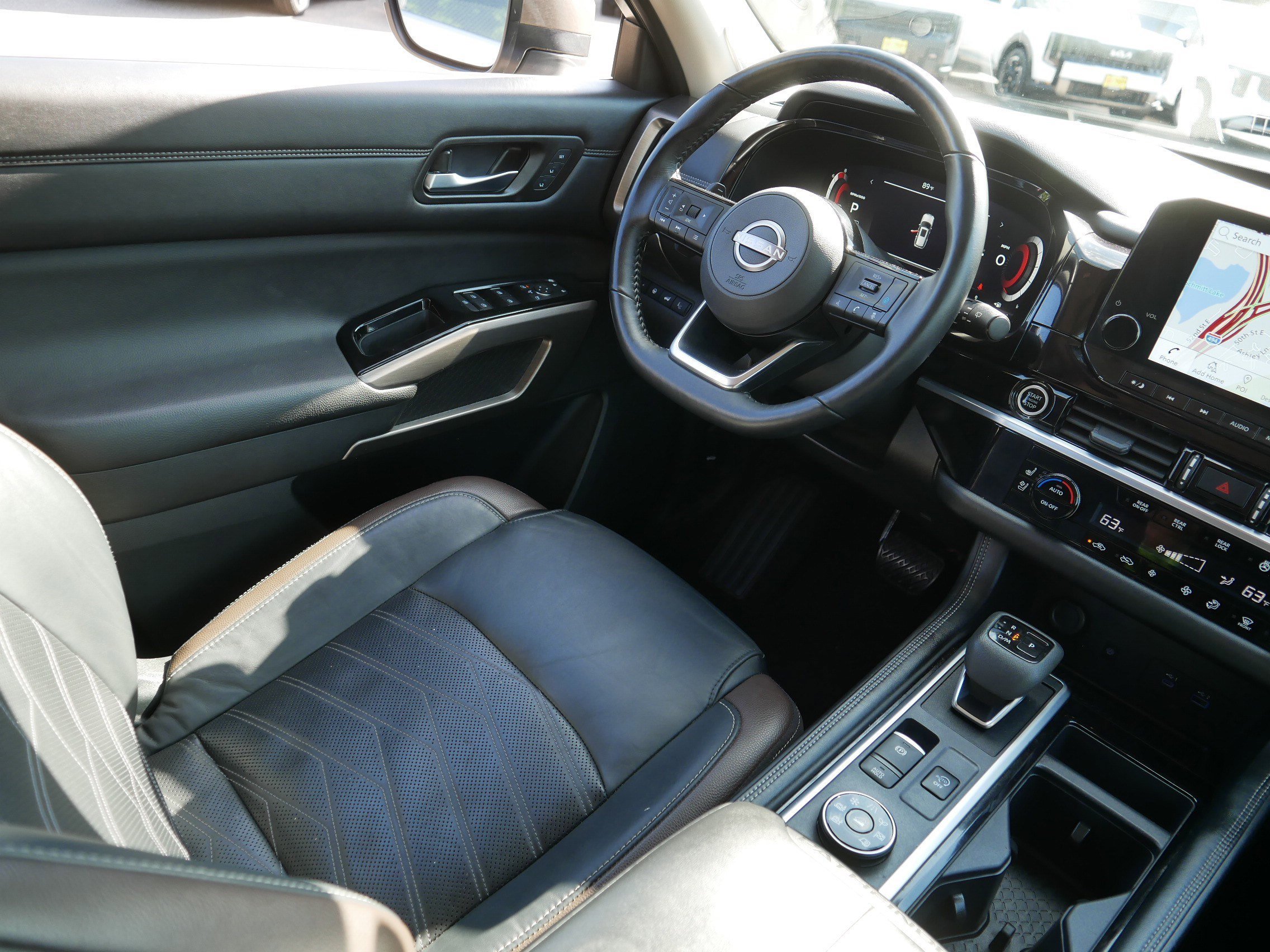 Certified Used 2023 Baja Storm Nissan Platinum image 9
