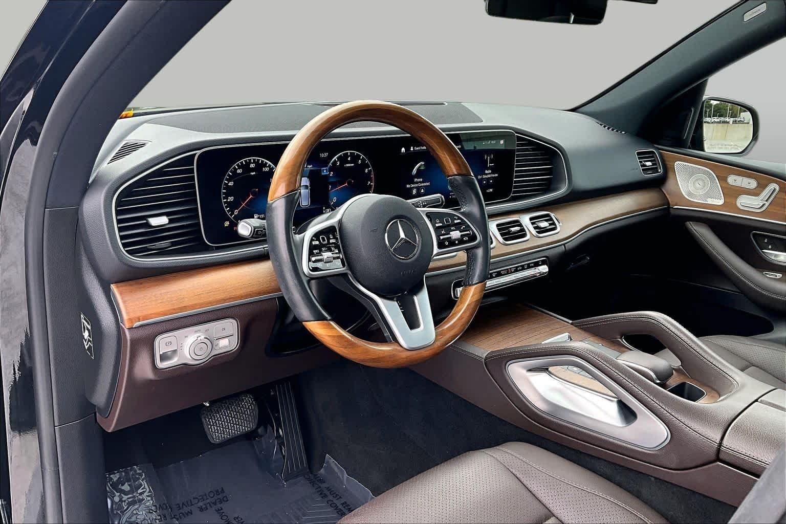Used 2021 Obsidian Black Metallic Mercedes-Benz GLE 350 image 17