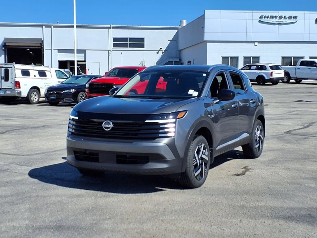 Used 2026 Nissan KICKS SV with VIN 3N8AP6CE2TL338246 for sale in Kansas City