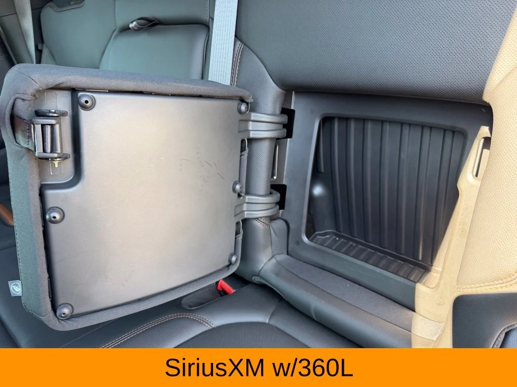 Used 2020 ONYX BLACK GMC AT4 image 21
