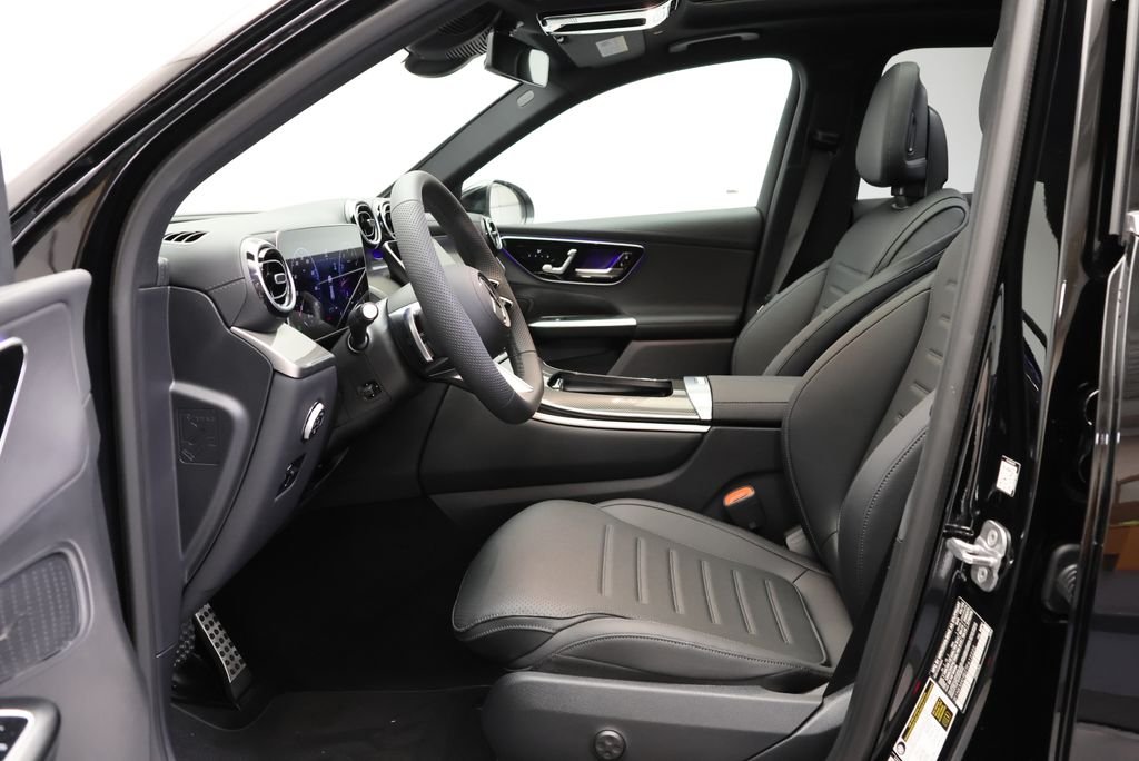 New 2026 Black Mercedes-Benz GLC 300 image 38