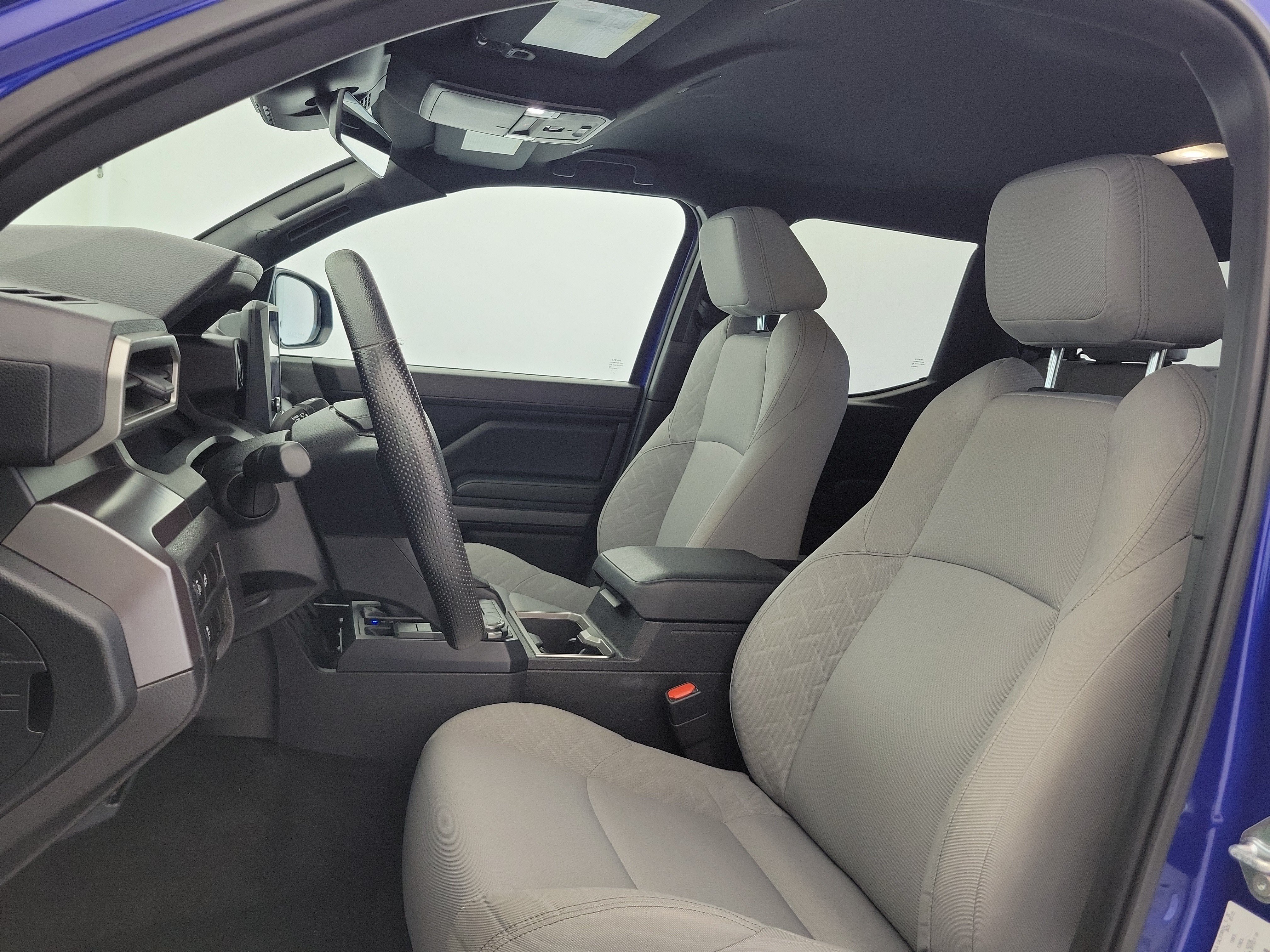 Used 2025 Blue Toyota SR5 image 17