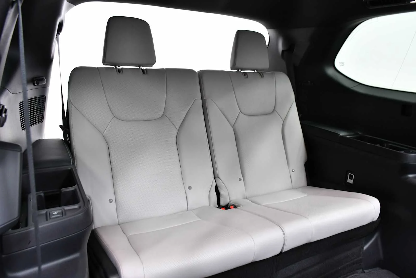 Used 2025 Wind Chill Pearl Lexus Premium image 26