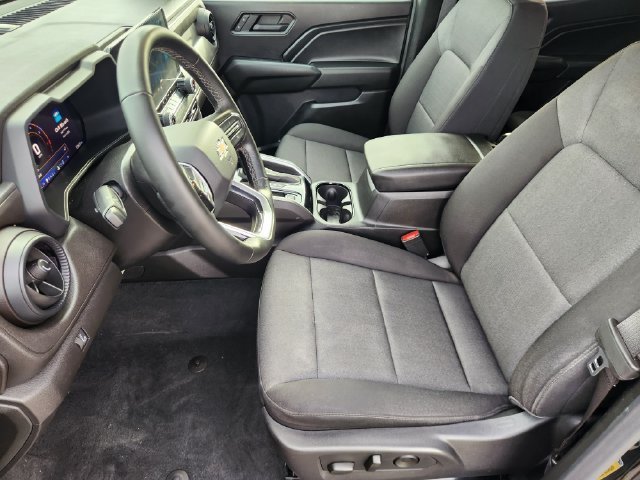 2025 Chevrolet Colorado Work Truck - Photo 13