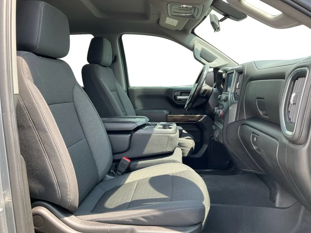 Used 2020 SATIN STEEL METALLIC Chevrolet LT image 24