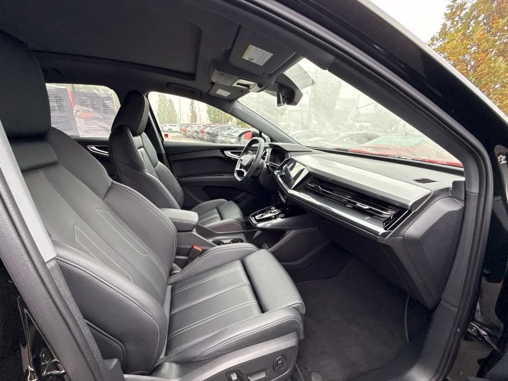 Used 2023 Black Metallic Audi Premium Plus image 9