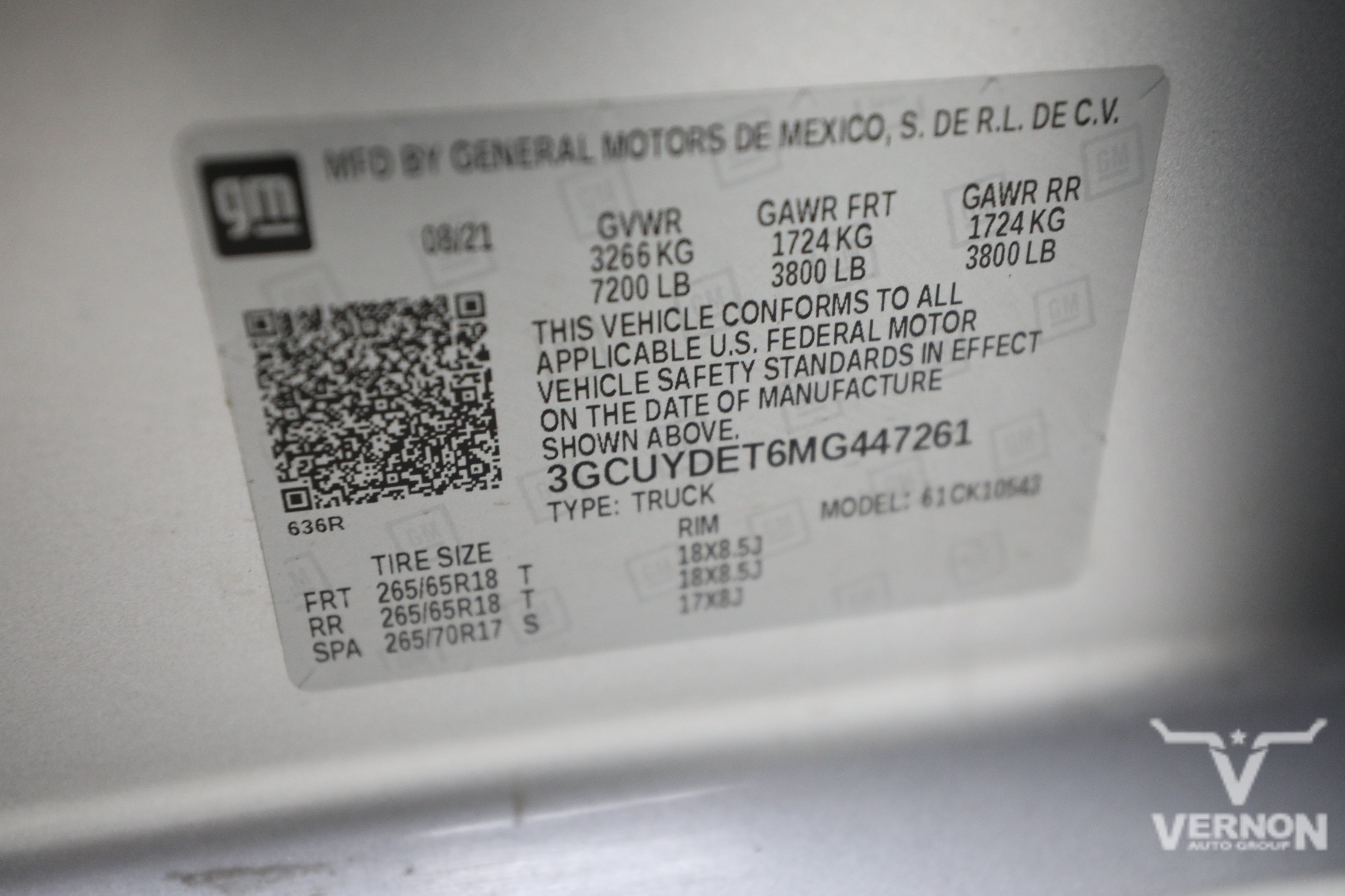 Used 2021 Silver Ice Metallic Chevrolet Y image 36