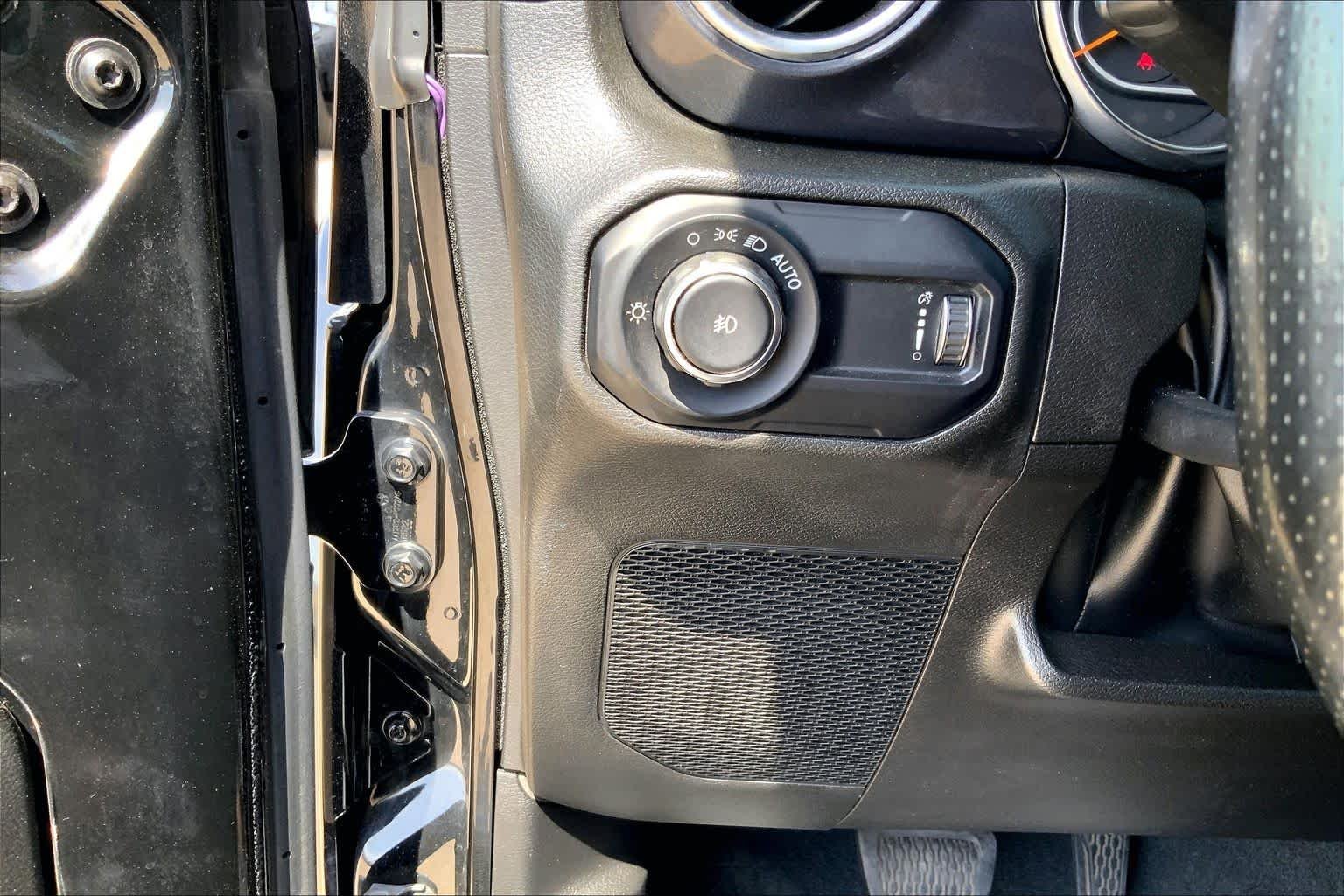 Certified Used 2023 Black Clearcoat Jeep Rubicon 392 image 44
