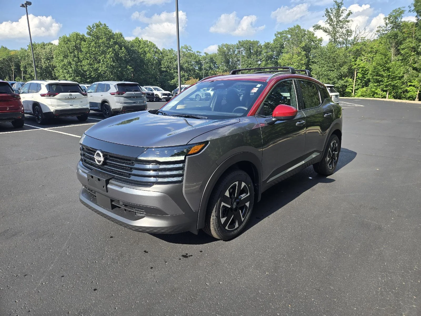 New 2026 Gun Metallic/Scarlet Ember Tintcoat Nissan SV image 4