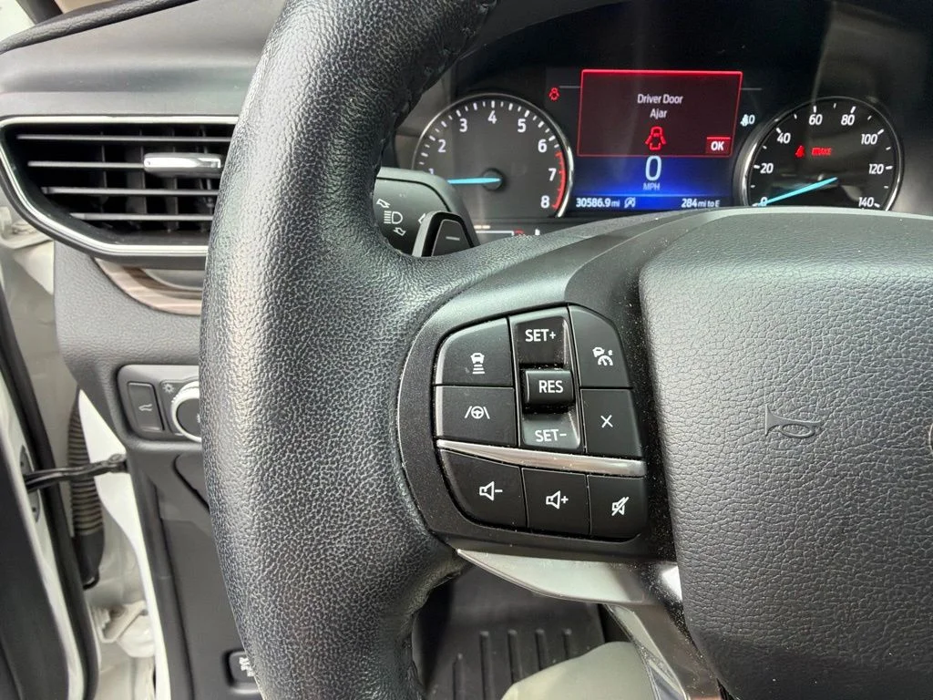 Used 2020 White Ford Limited image 19