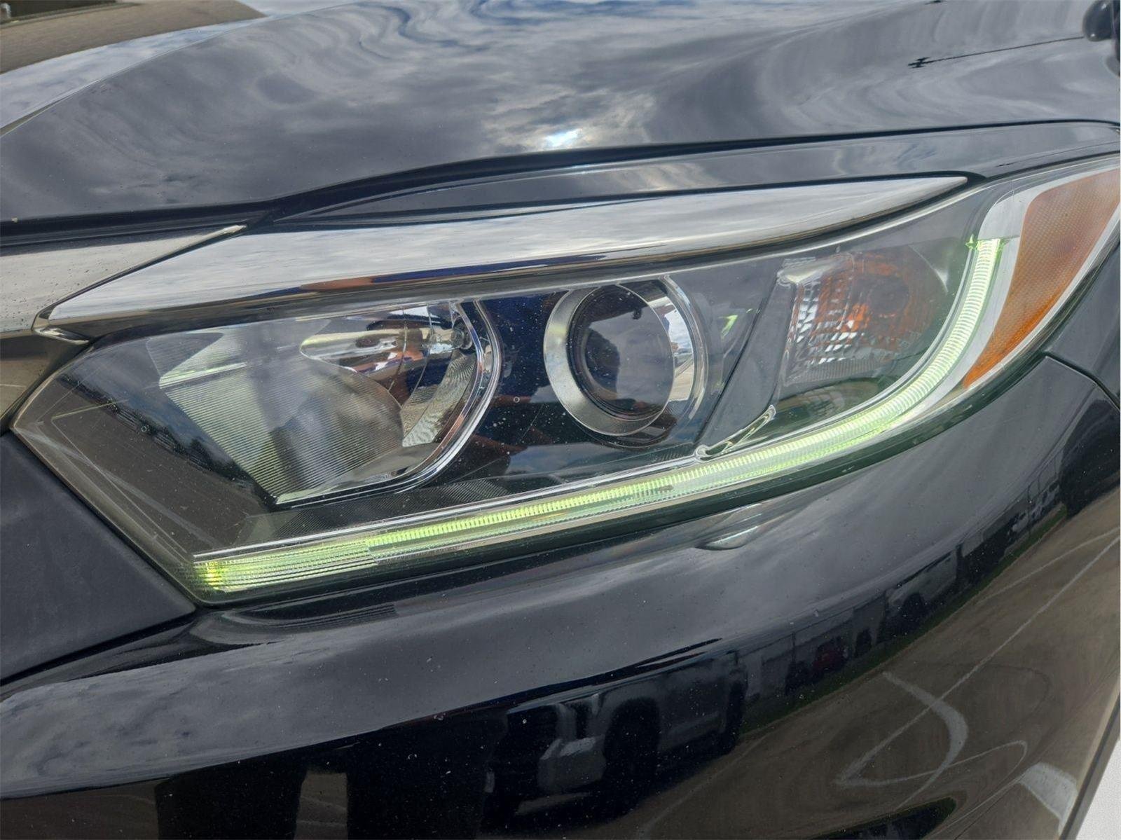 Used 2019 Crystal Black Pearl Honda EX-L image 10