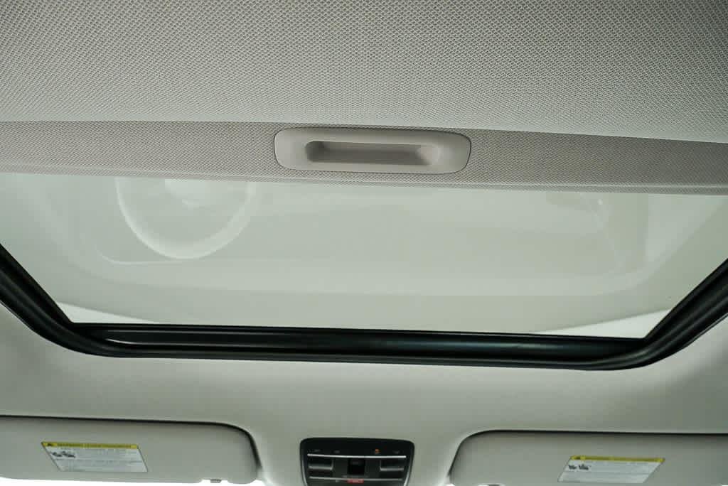 New 2026 Creamy White Pearl Hyundai SEL Premium FWD image 29