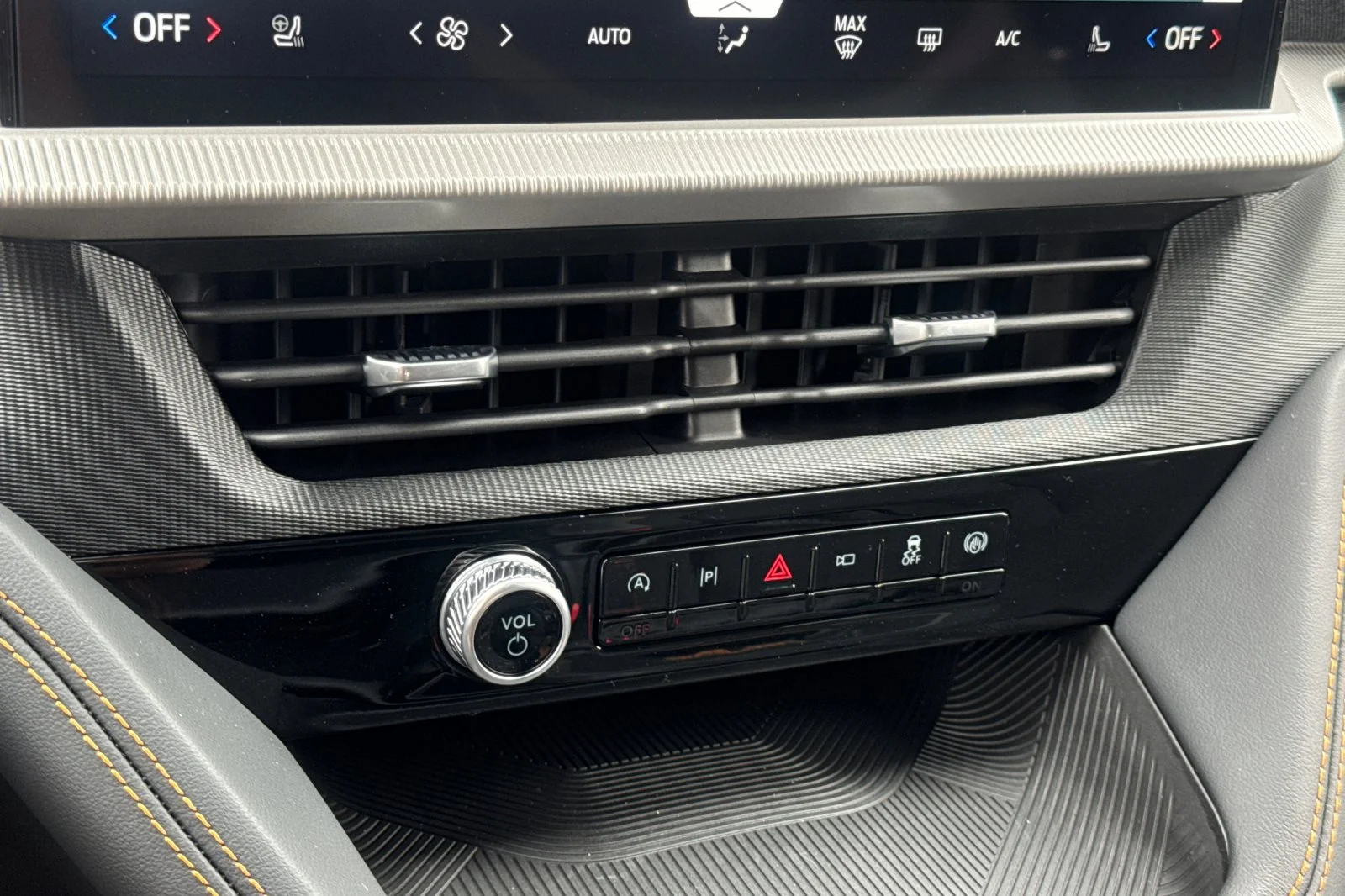 New 2027 Avalanche Gray Ford Tremor® image 24