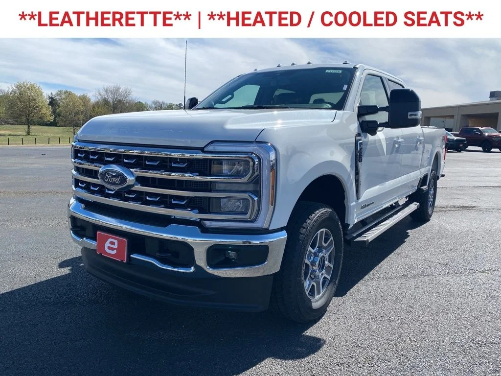 New 2026 Star White Metallic Tri-Coat Ford F-250® Lariat® image 3
