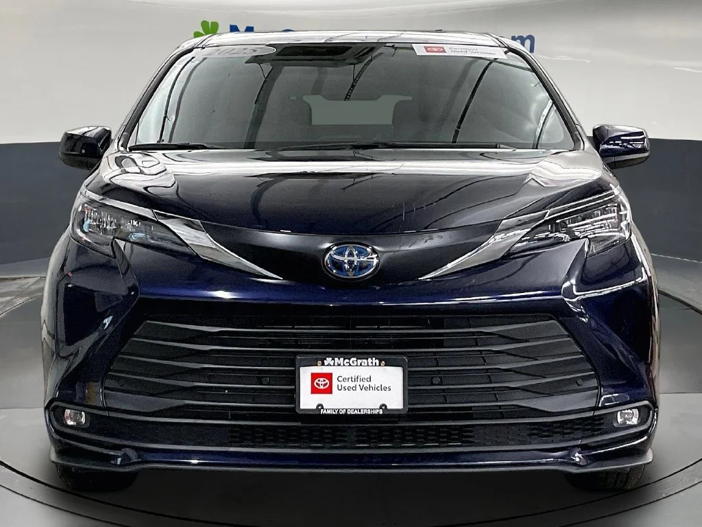 Used 2025 Blue Toyota XLE image 5