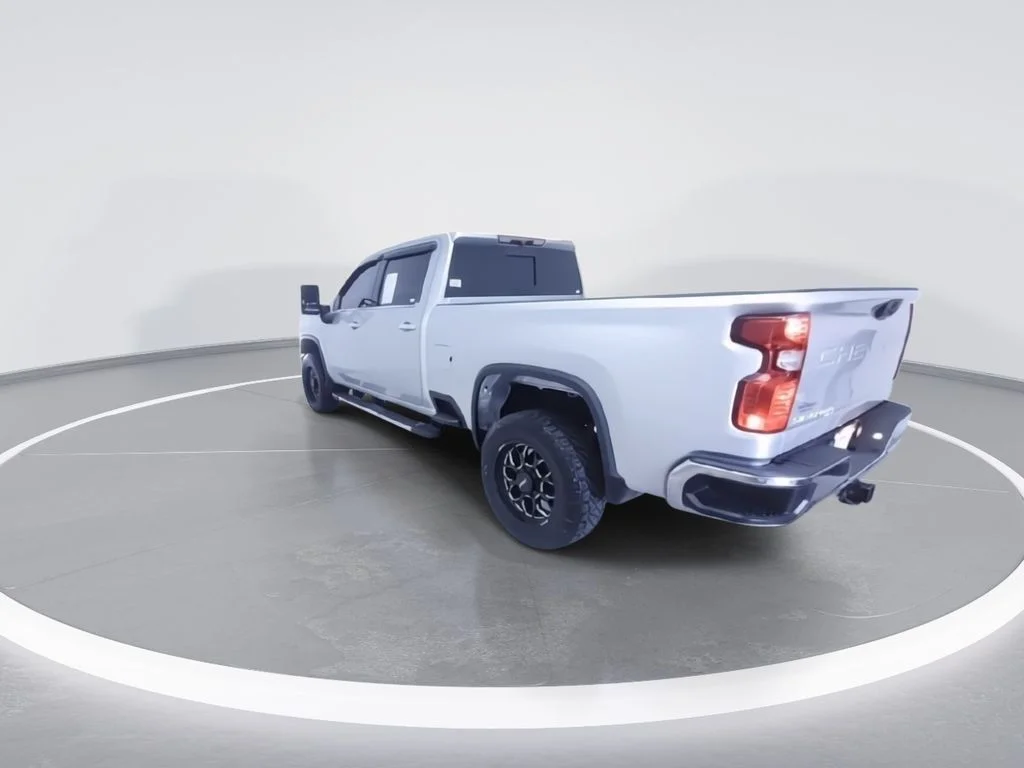 Used 2021 Silver Chevrolet High Country image 6