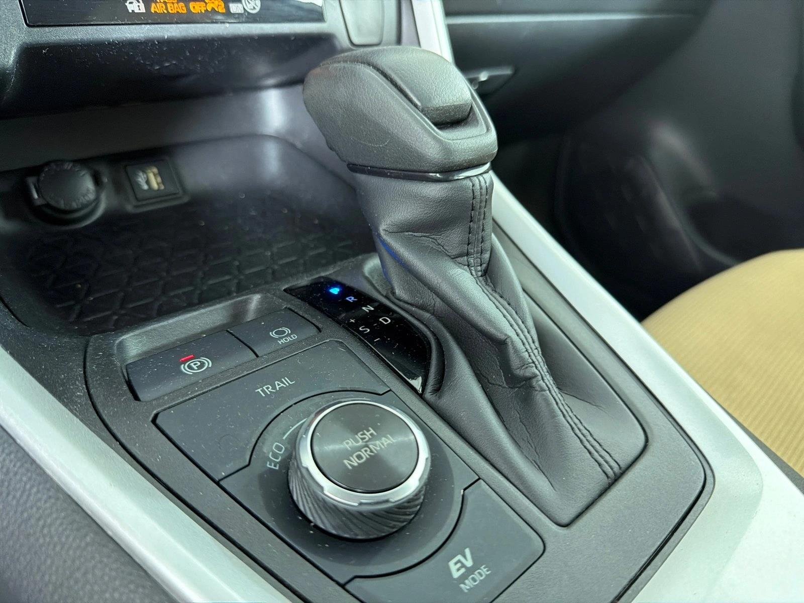 Certified Used 2024 Ice Cap Toyota Hybrid LE image 30