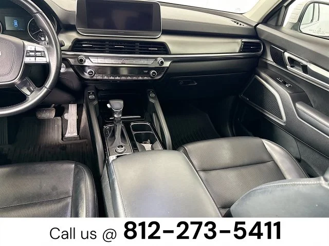 Used 2022 White Kia S image 24