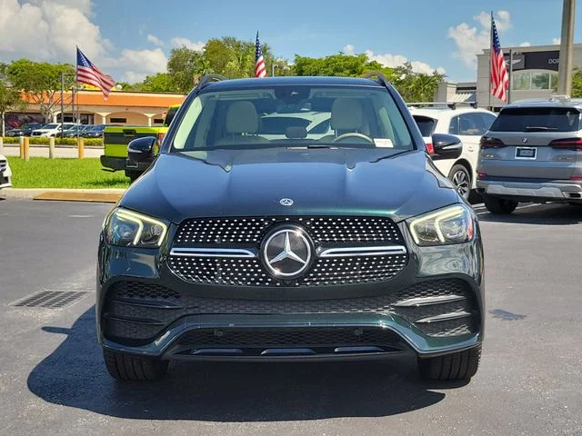 Used 2021 Green Mercedes-Benz GLE 580 image 3