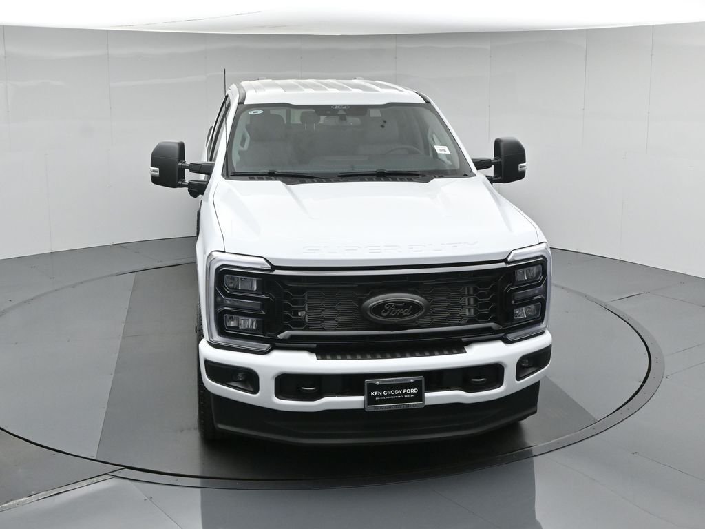 New 2026 Oxford White Ford XLT image 43