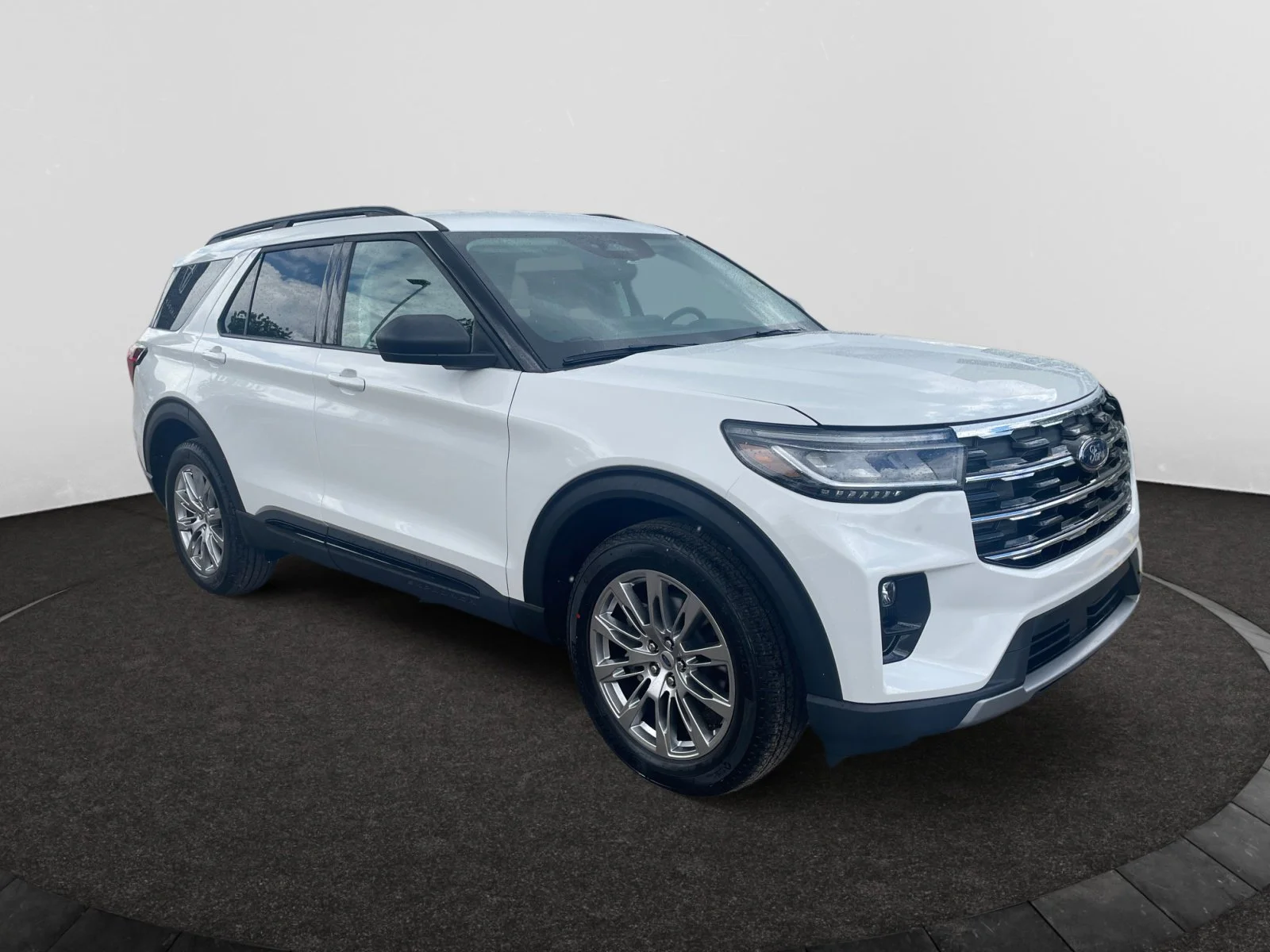 New 2026 Star White Metallic Tri-Coat Ford Active w/200A Pkg image 7