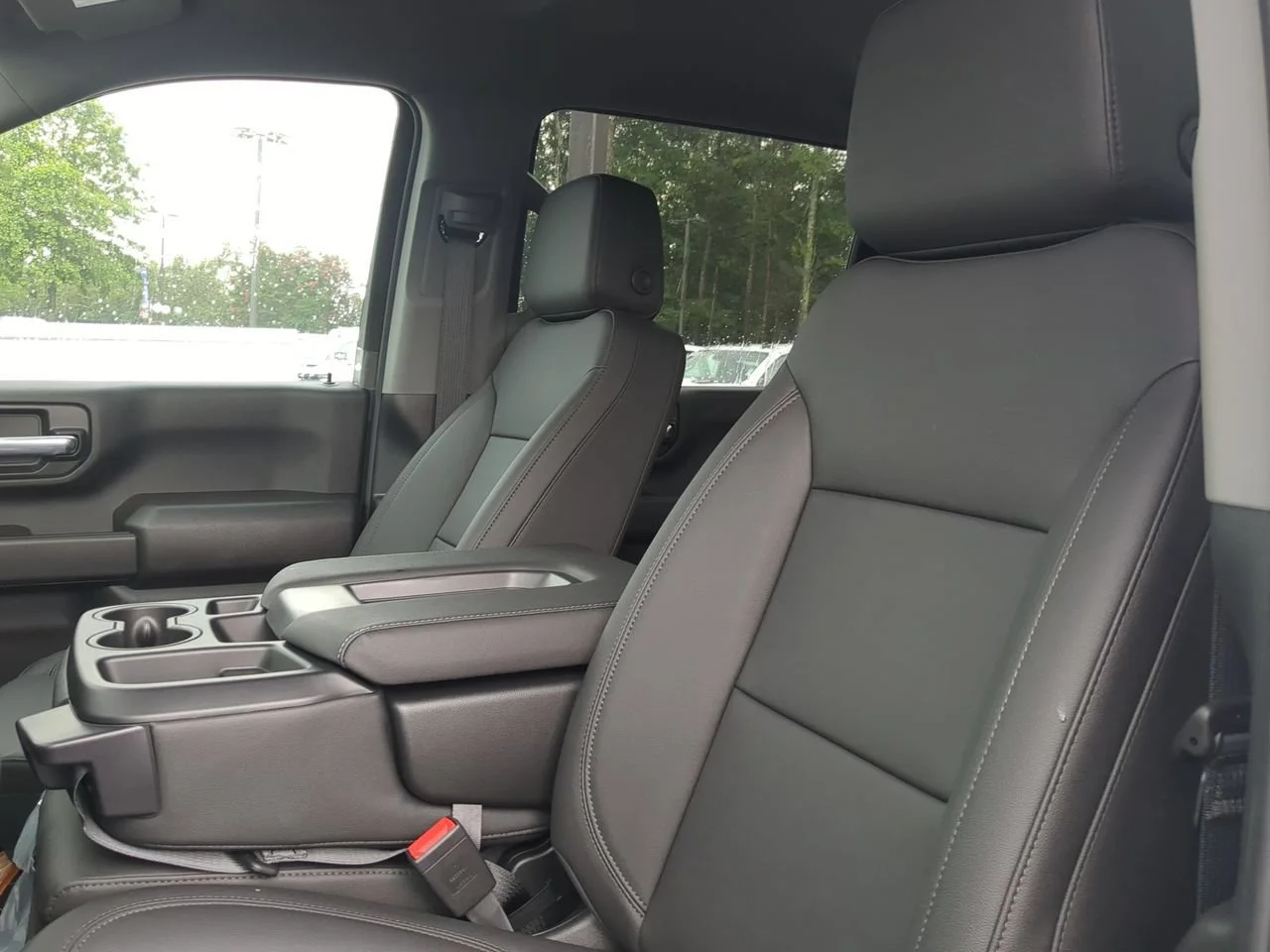New 2026 Summit White GMC Pro image 18