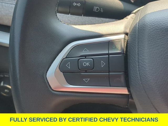Used 2024 Gray Jeep Latitude image 27
