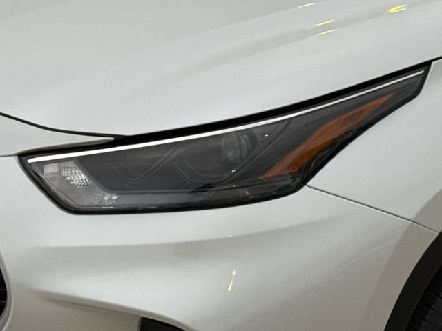 Used 2026 Beige Toyota XLE image 4