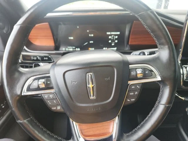 Used 2019 Black Lincoln Reserve image 30