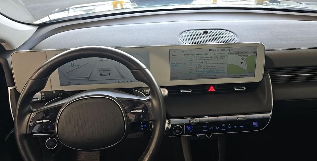 Used 2022 Green Hyundai SEL image 7