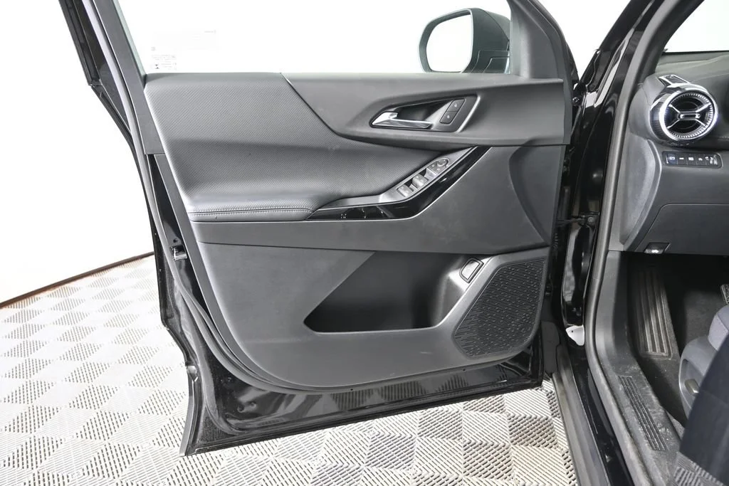 New 2026 Mosaic Black Metallic Chevrolet LT image 18