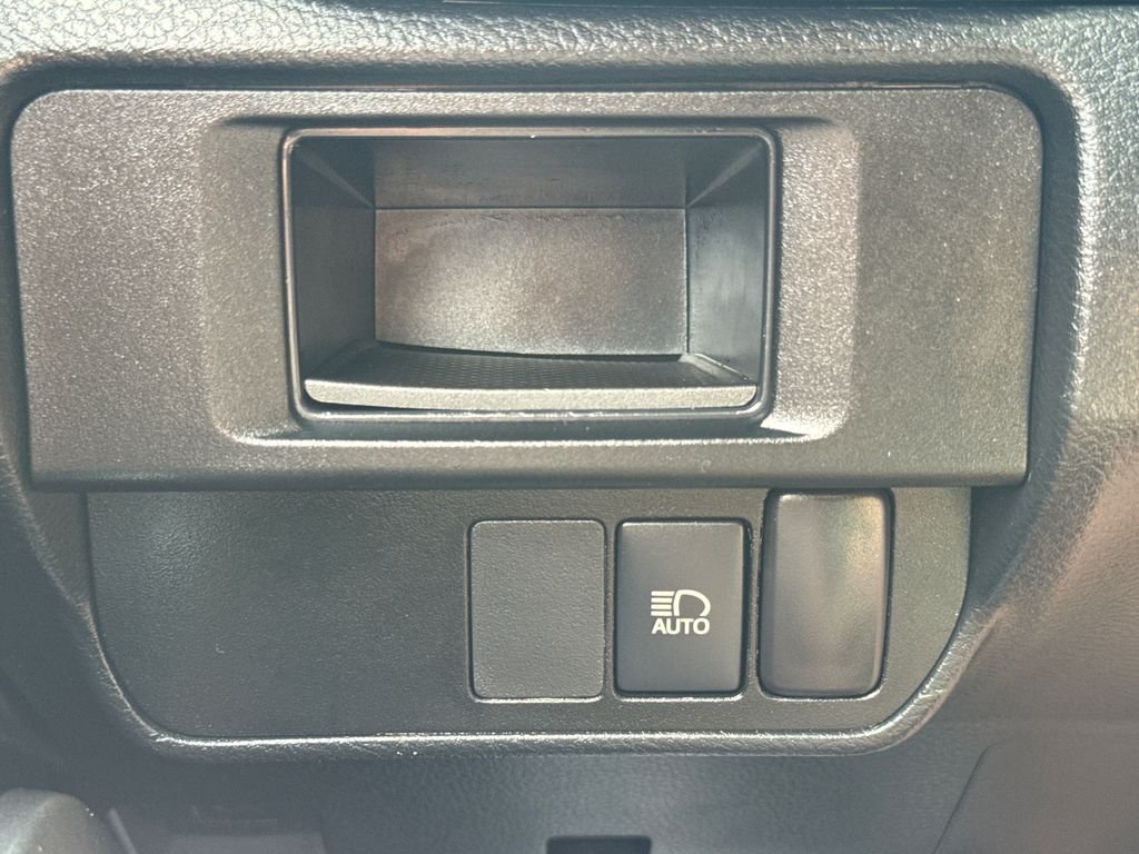 Used 2018 Black Toyota SR5 image 32
