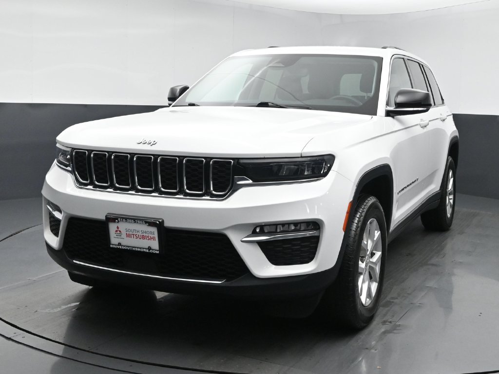 Used 2023 White Jeep Limited image 21