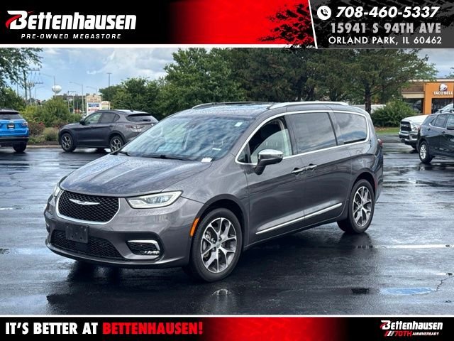 Used 2021 Gray Chrysler Limited image 1