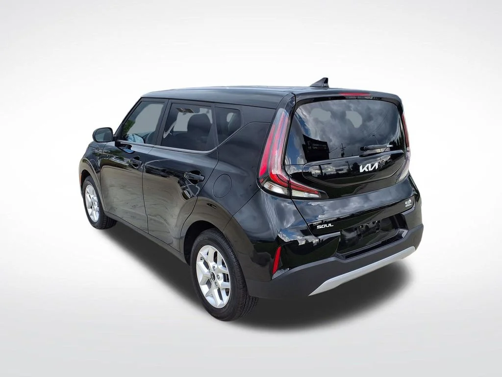 Used 2025 Black Kia LX image 6