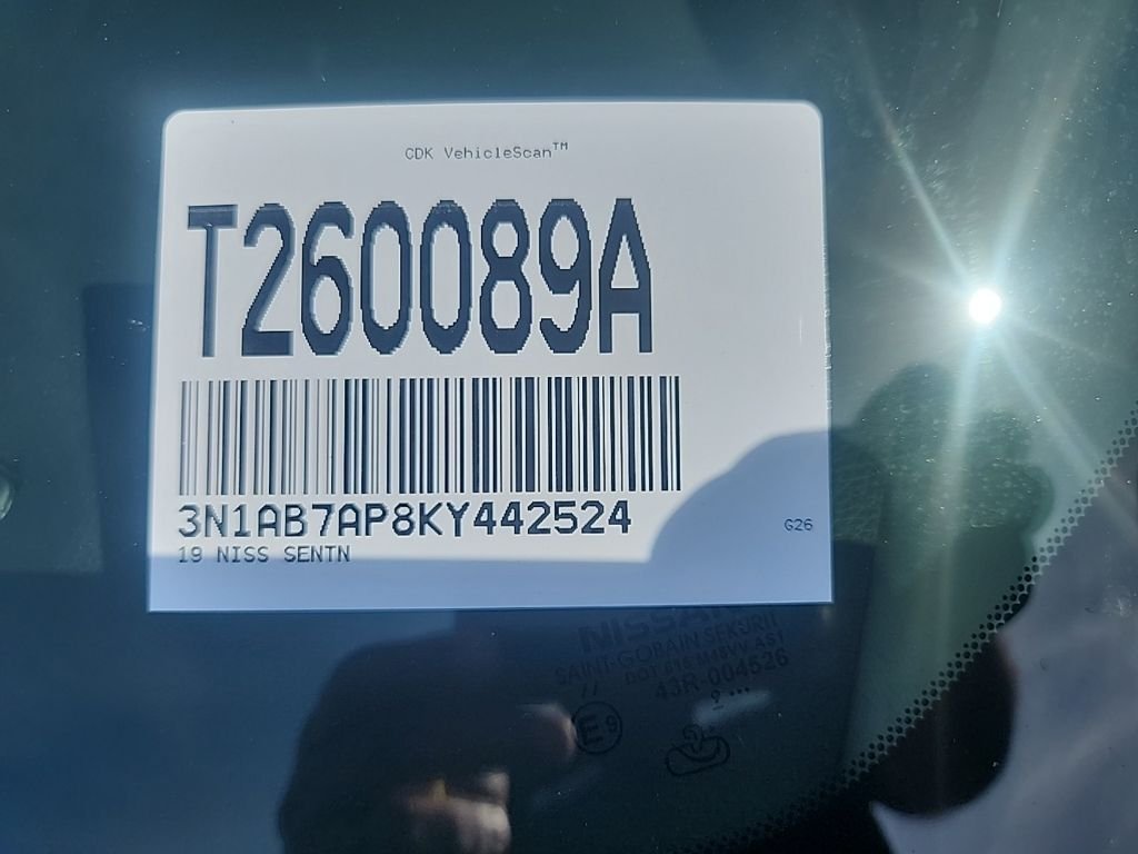 Used 2019 Gray Nissan SV image 4